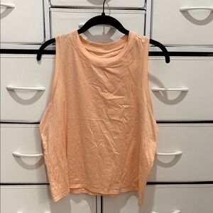 Vuori Loose-Fitting Women's Workout Top